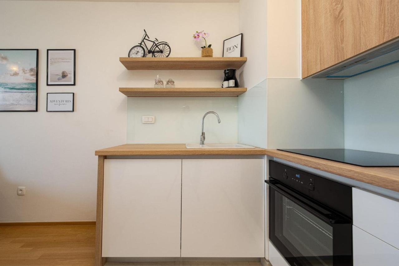 Apartment Lovely - With Parking And Balcony *