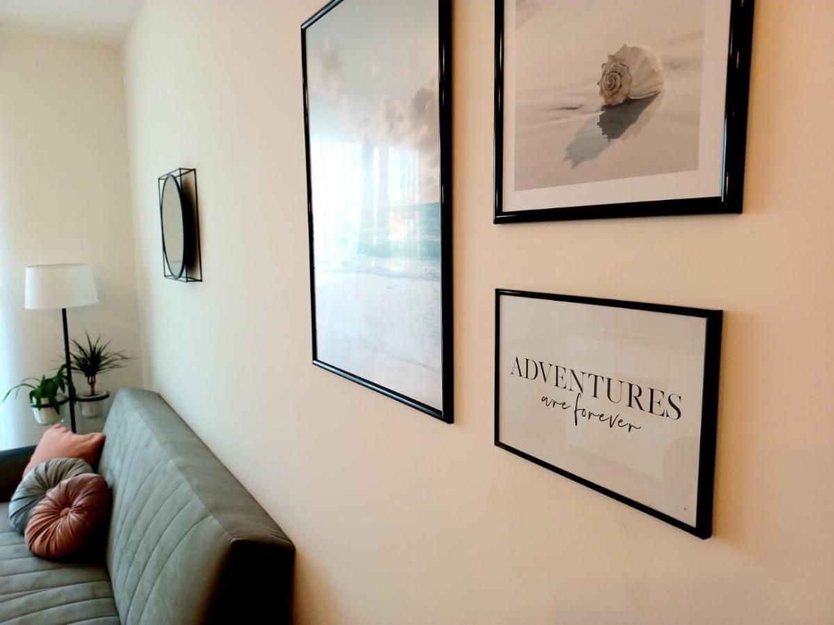 Apartment Lovely - With Parking And Balcony Zadar
